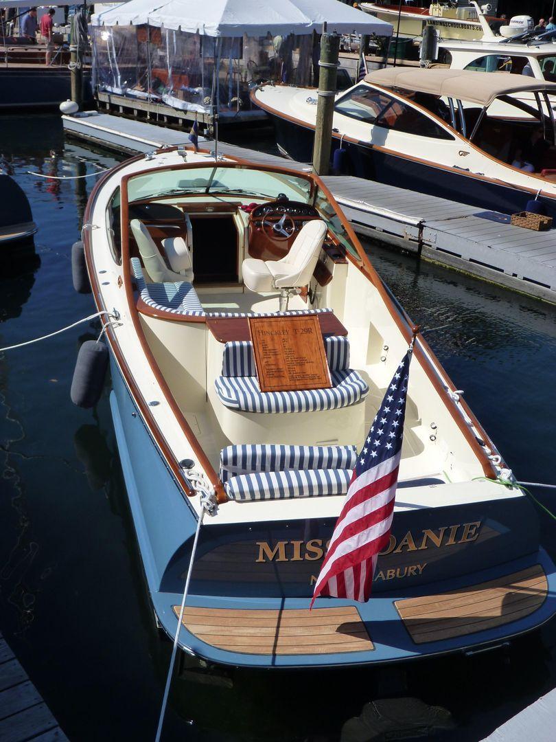 Hinckley Talaria R 29'