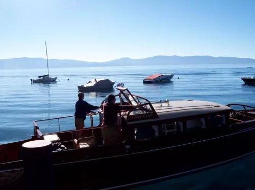 Chris-Craft Commuter Dat-So-La-Lee 38'
